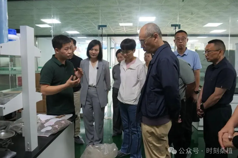省政协副主席潘碧灵来桑开展“为企业服务”专项民主监督调研 省政协副主席潘碧灵来桑开展“为企业服务”专项民主监督调研